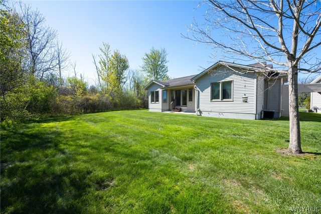 9 Alexander Parkway, Pendleton, NY 14120