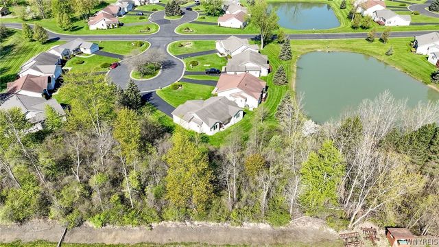 9 Alexander Parkway, Pendleton, NY 14120