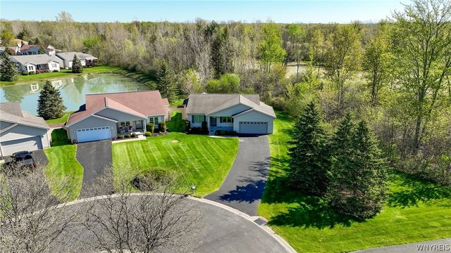 9 Alexander Parkway, Pendleton, NY 14120