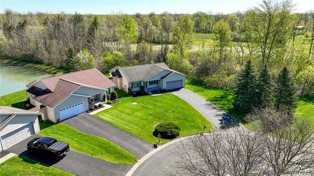 9 Alexander Parkway, Pendleton, NY 14120