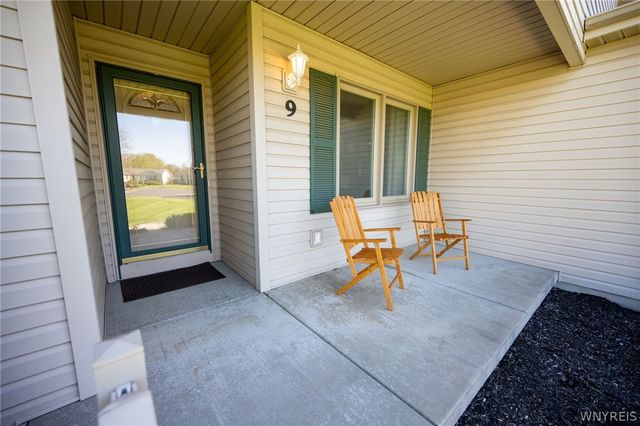 9 Alexander Parkway, Pendleton, NY 14120