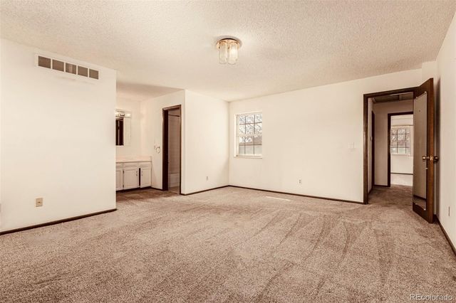 2813 S Xanadu Way, Aurora, CO 80014