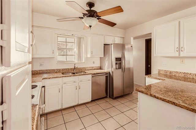 2813 S Xanadu Way, Aurora, CO 80014