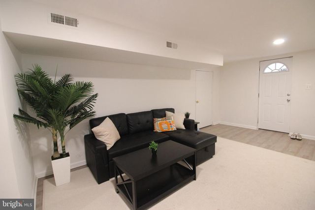 4009 TANEY AVE, Alexandria, VA 22304