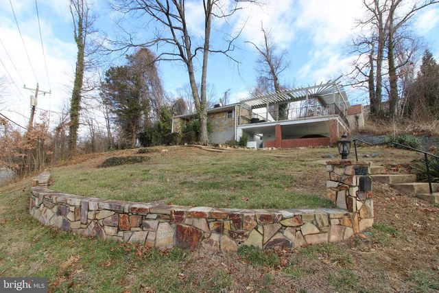 4009 TANEY AVE, Alexandria, VA 22304