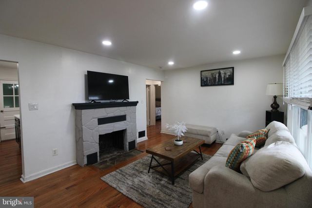 4009 TANEY AVE, Alexandria, VA 22304