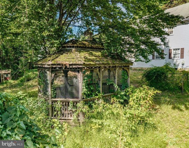 5033 WOODBOX LN, Mechanicsburg, PA 17055
