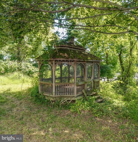 5033 WOODBOX LN, Mechanicsburg, PA 17055
