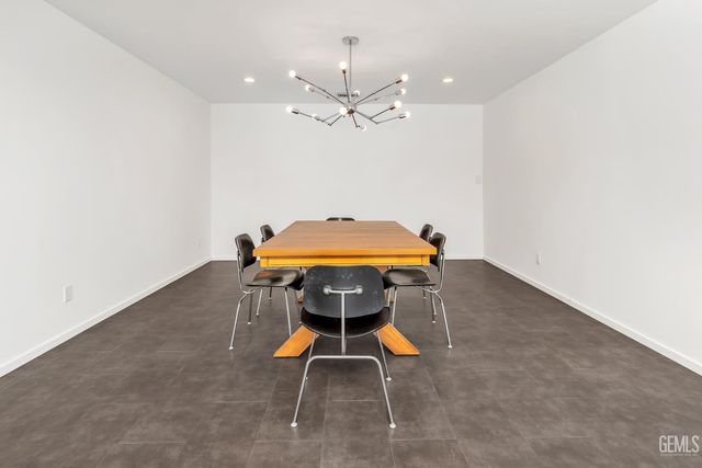 4200 Flintridge Drive, Bakersfield, CA 93306