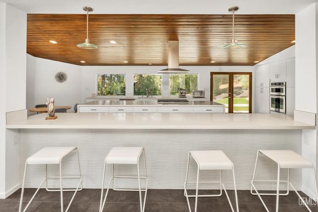 4200 Flintridge Drive, Bakersfield, CA 93306