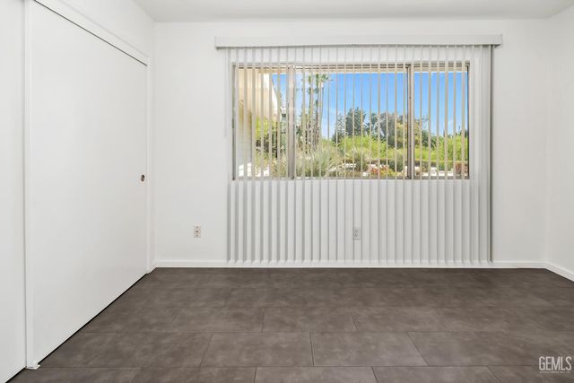 4200 Flintridge Drive, Bakersfield, CA 93306