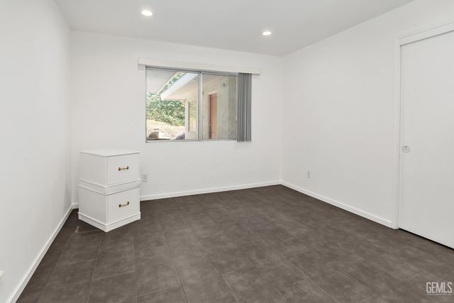 4200 Flintridge Drive, Bakersfield, CA 93306