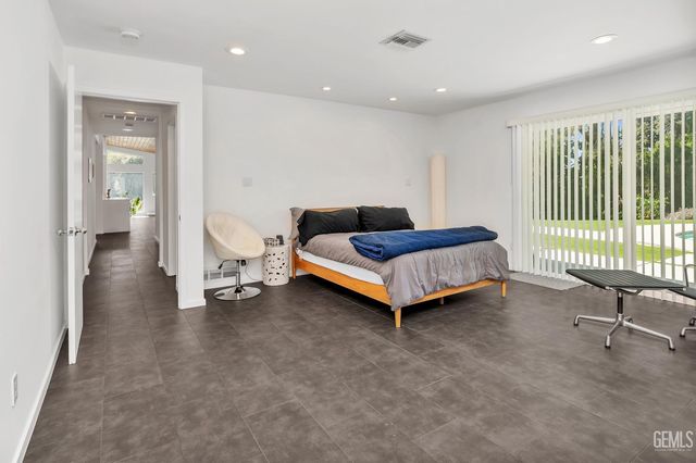 4200 Flintridge Drive, Bakersfield, CA 93306