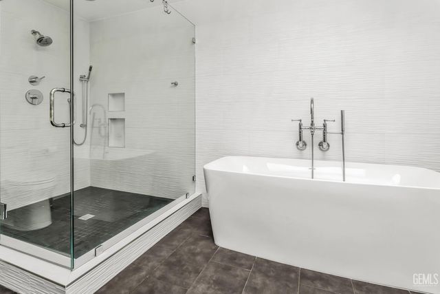 4200 Flintridge Drive, Bakersfield, CA 93306