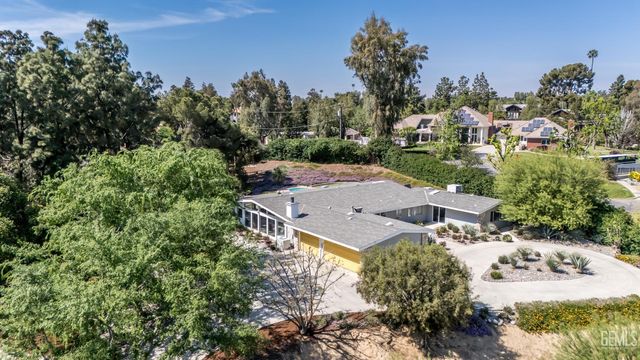4200 Flintridge Drive, Bakersfield, CA 93306