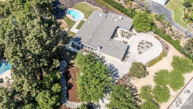 4200 Flintridge Drive, Bakersfield, CA 93306