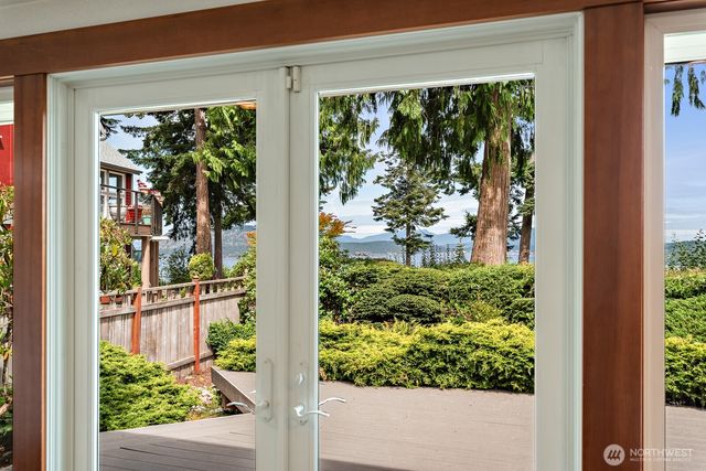 4053 Edith Point Road, Anacortes, WA 98221