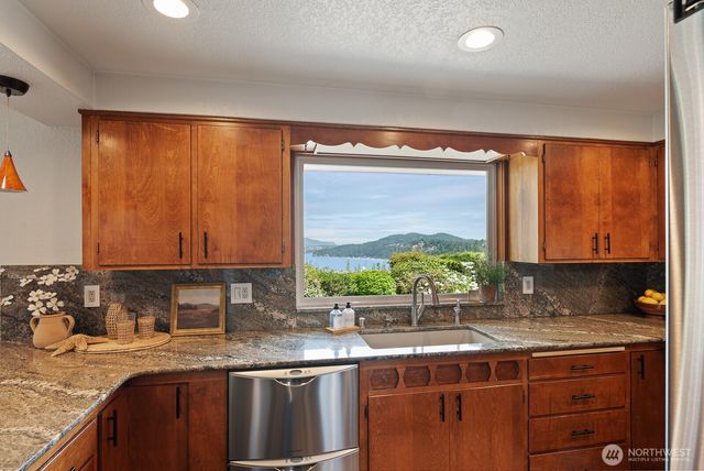 4053 Edith Point Road, Anacortes, WA 98221