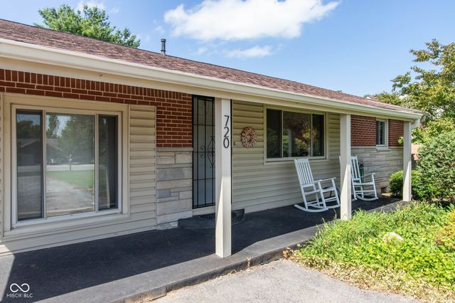720 W Smith Valley Road, Greenwood, IN 46142