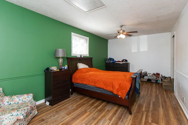 720 W Smith Valley Road, Greenwood, IN 46142