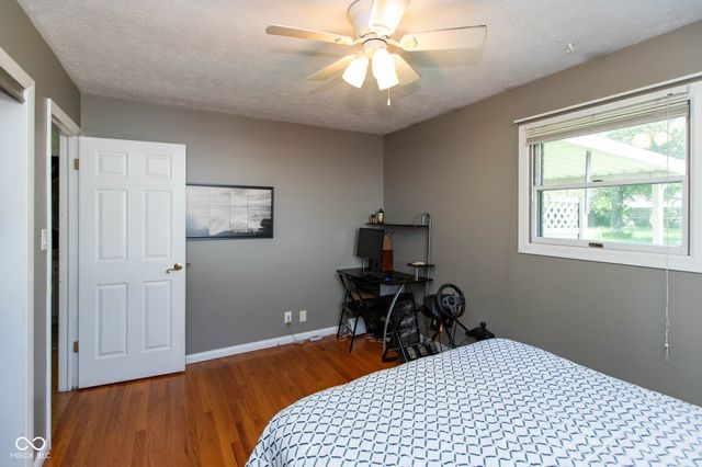 720 W Smith Valley Road, Greenwood, IN 46142