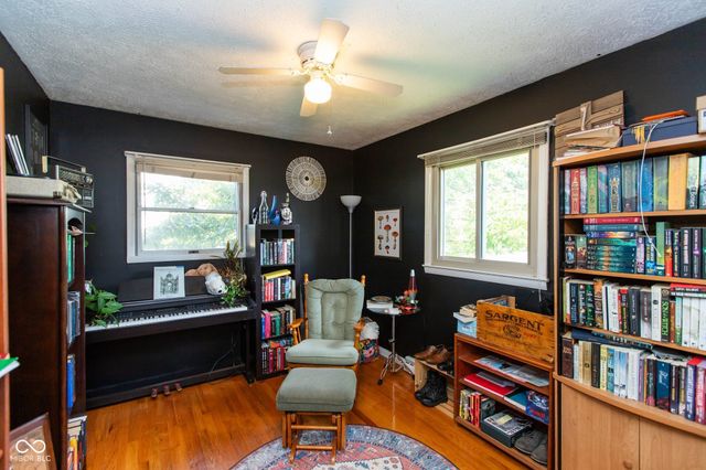 720 W Smith Valley Road, Greenwood, IN 46142
