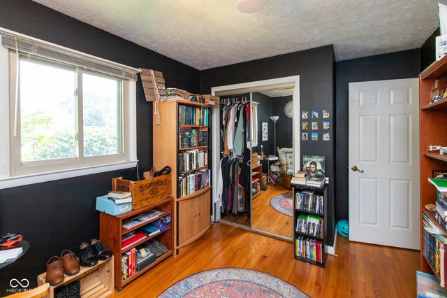 720 W Smith Valley Road, Greenwood, IN 46142