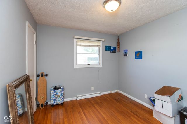 720 W Smith Valley Road, Greenwood, IN 46142
