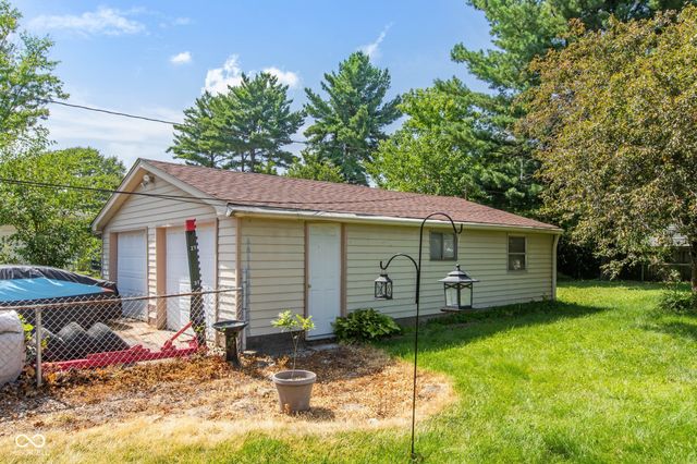 720 W Smith Valley Road, Greenwood, IN 46142