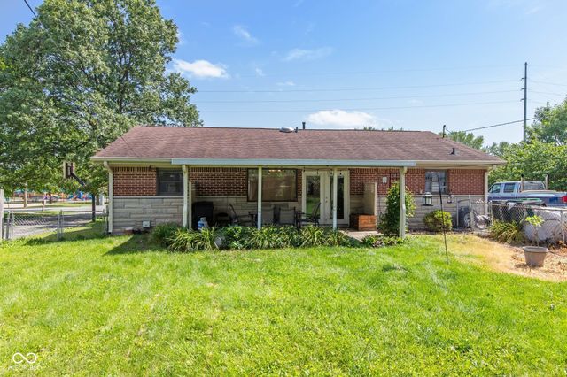 720 W Smith Valley Road, Greenwood, IN 46142