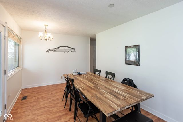720 W Smith Valley Road, Greenwood, IN 46142