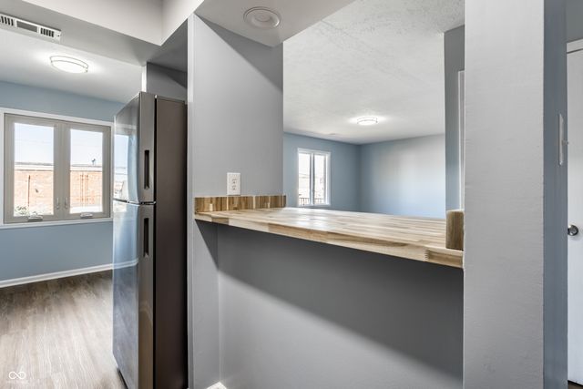 1176 Canterbury Court C, Indianapolis, IN 46260