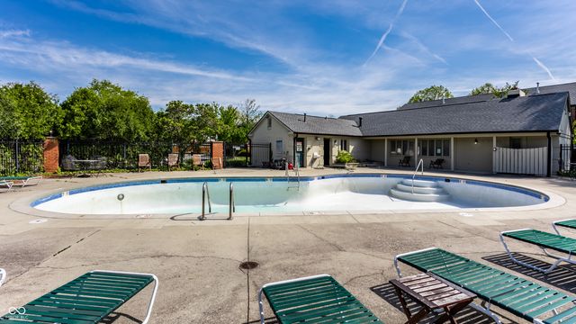 1176 Canterbury Court C, Indianapolis, IN 46260