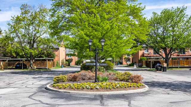 1176 Canterbury Court C, Indianapolis, IN 46260