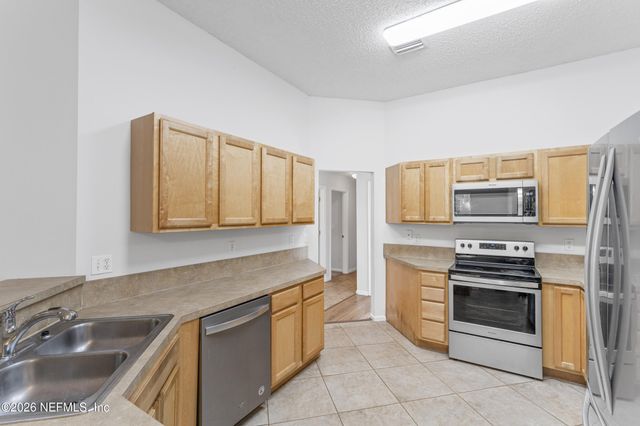 6709 BEATRIX Drive, Jacksonville, FL 32226