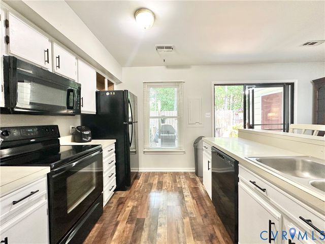 119 Arlington Sq, Ashland, VA 23005