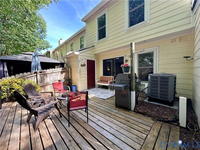 119 Arlington Sq, Ashland, VA 23005