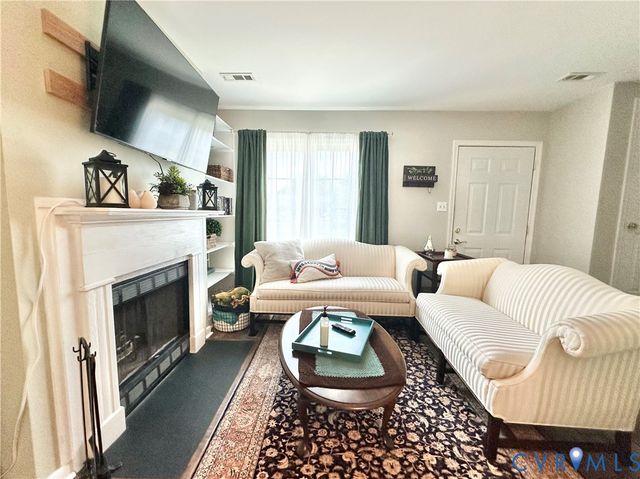 119 Arlington Sq, Ashland, VA 23005