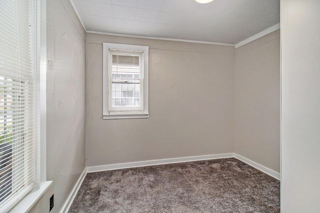 420 N ROBERT Street, Ludington, MI 49431