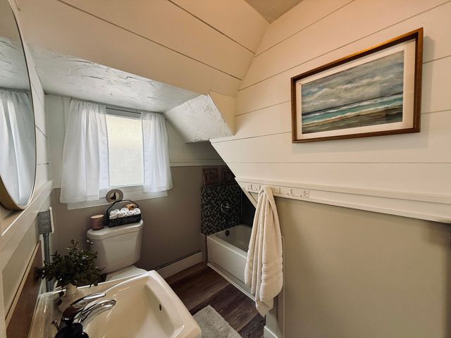 420 N ROBERT Street, Ludington, MI 49431
