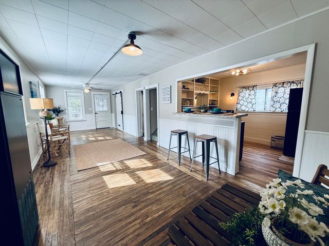 420 N ROBERT Street, Ludington, MI 49431