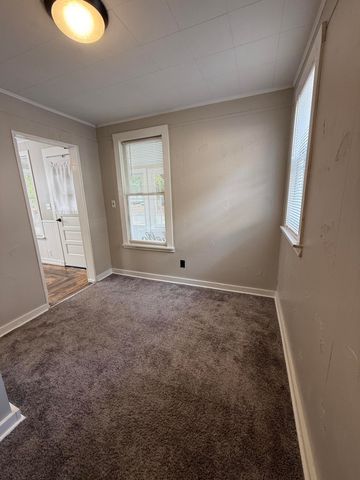 420 N ROBERT Street, Ludington, MI 49431