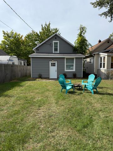 420 N ROBERT Street, Ludington, MI 49431