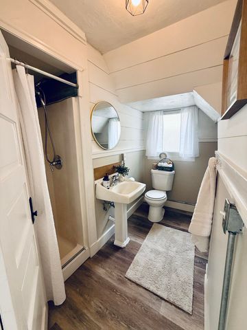 420 N ROBERT Street, Ludington, MI 49431