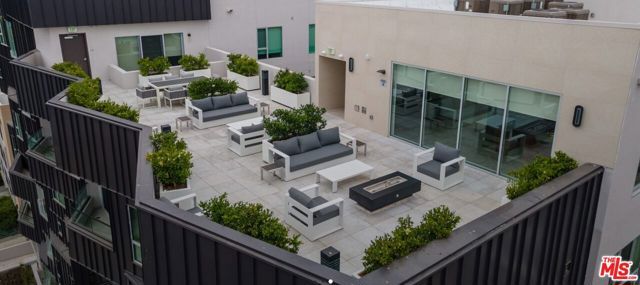 750 S Kingsley Drive 205, Los Angeles, CA 90005