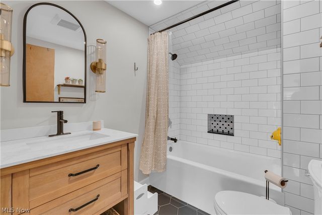 172 Wolcott Drive, Boardman, OH 44512