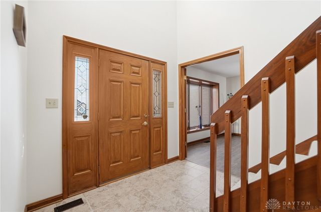 7195 Mohawk Trail Road, Miami Twp, OH 45459