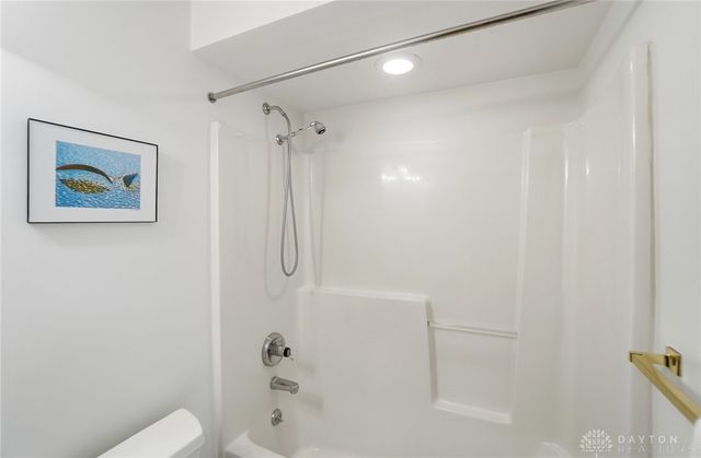 7195 Mohawk Trail Road, Miami Twp, OH 45459