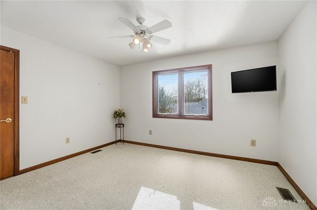 7195 Mohawk Trail Road, Miami Twp, OH 45459