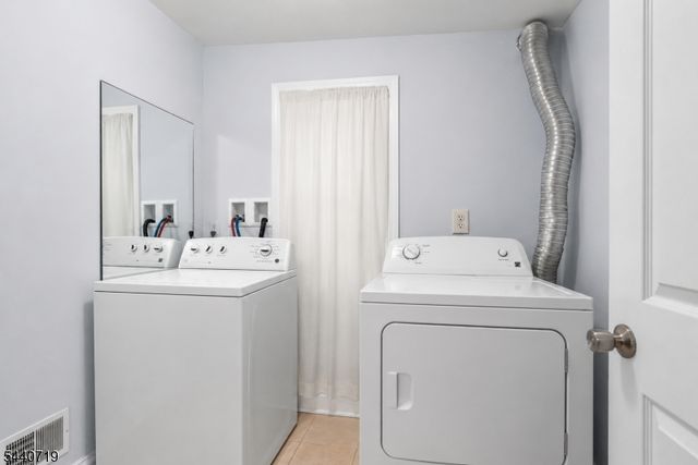 136 Smith St, Elizabeth City, NJ 07201